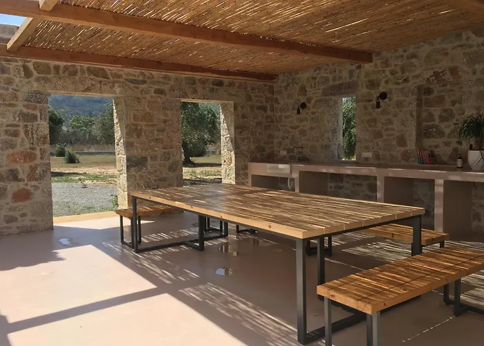 Inspiro Retreat Mani אתר נופש 4*