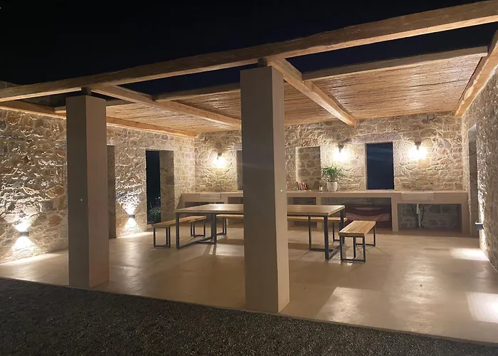 Inspiro Retreat Mani אתר נופש